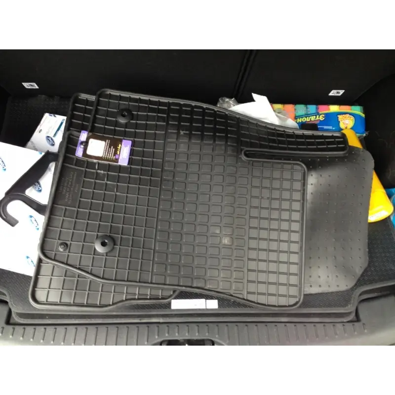 Set covoare cauciuc Skoda Fabia II dupa 2007 Disponibil imediat